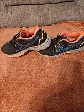 ASICS Womens Black and Coral Lace-Up Sneakers with Blue Accents